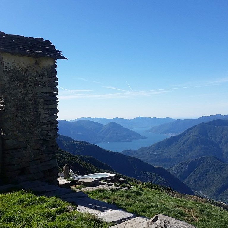 Capanna Alpe Nimi_ _ 